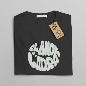 Camiseta “El amor ladra”