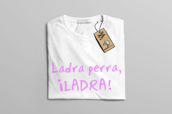 camiseta perro ladra blanca